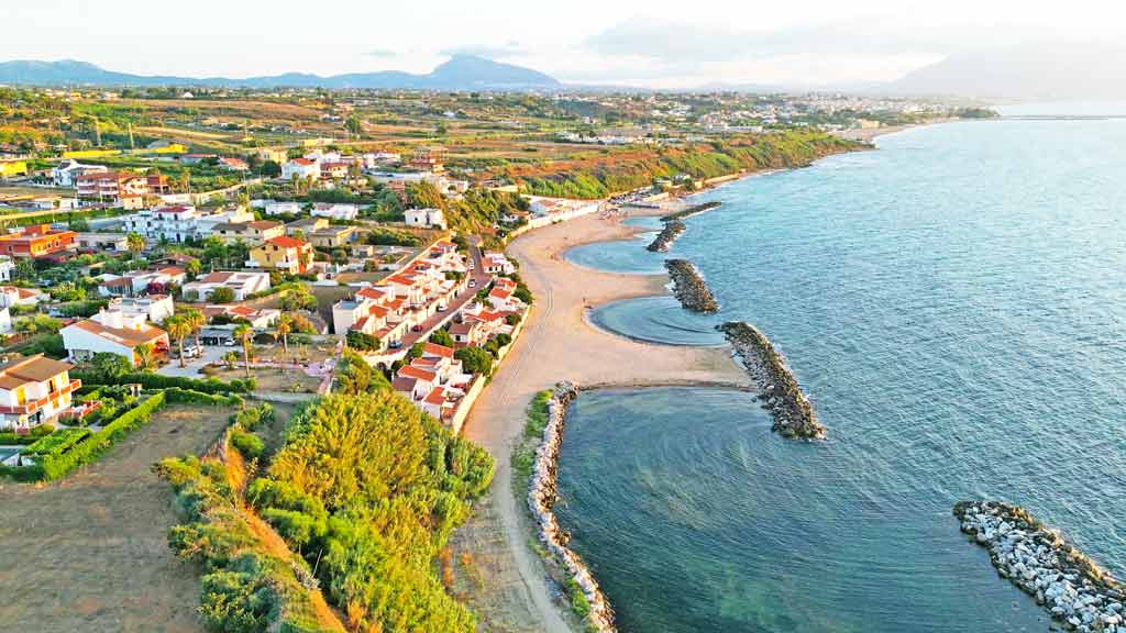 Scopri la bellezza del Lido Casello di Trappeto, la spiaggia di riferimento di Villa Nunziatella - Immagine 5