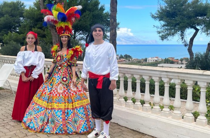 La Sfilata Storica di Trappeto: un evento di lusso da vivere a Villa Nunziatella - Immagine 1