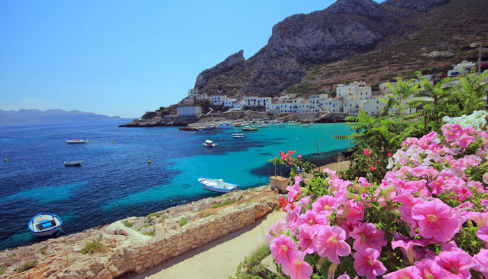 Scopri le Isole Egadi: un paradiso naturale da Villa Nunziatella - Immagine 1